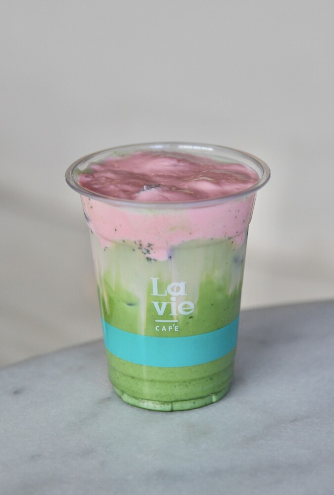 آيس ماتشا بالفراولة Ice Strawberry Matcha